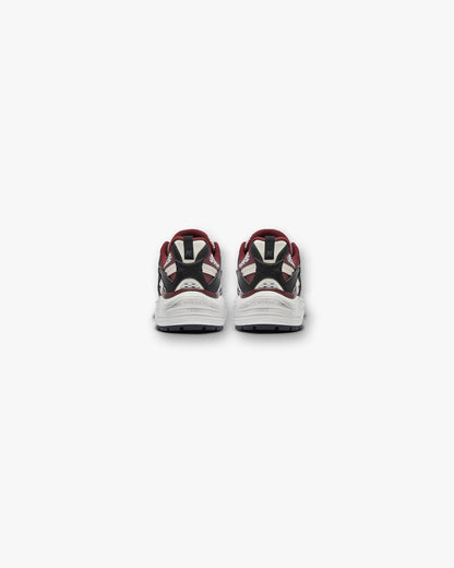 Storm Runner Distressed - Maroon